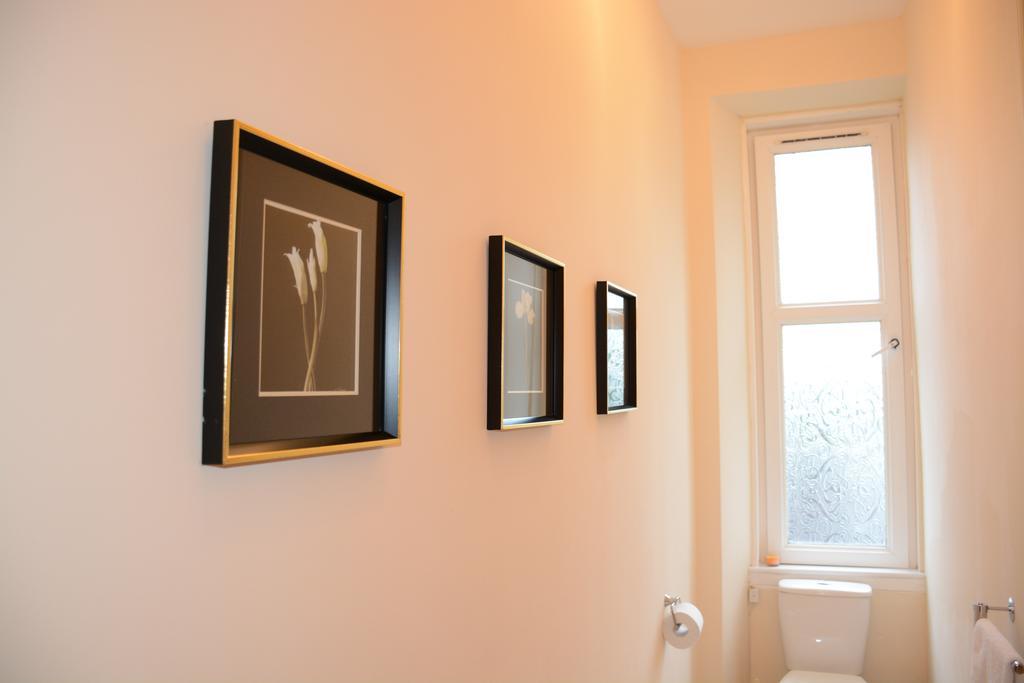 פאיסליי Townhead Apartments Glasgow Airport חדר תמונה