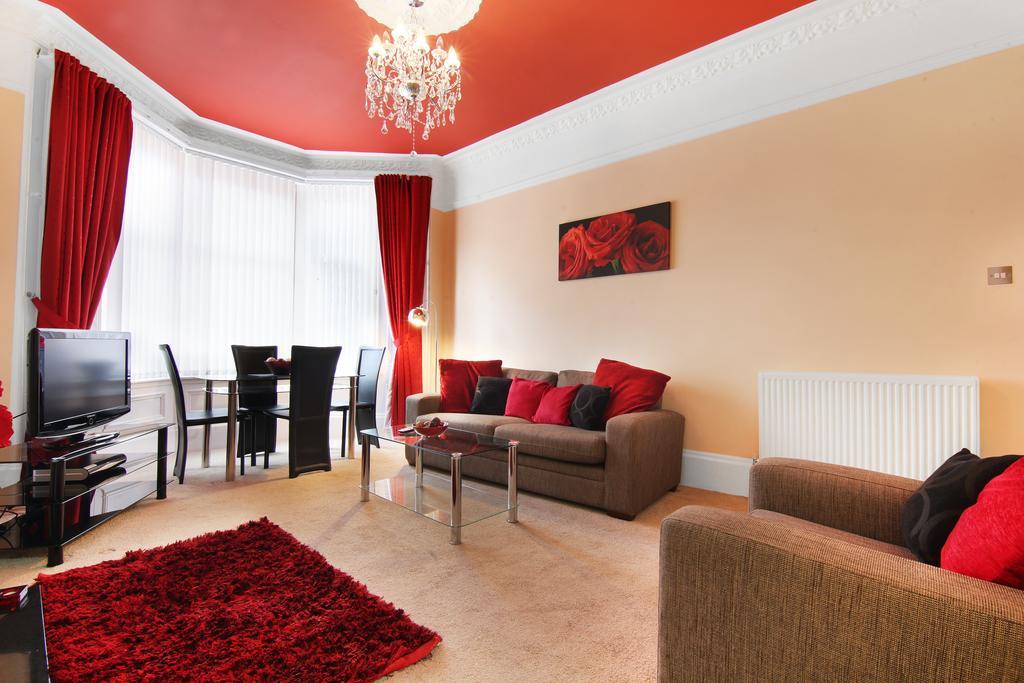 פאיסליי Townhead Apartments Glasgow Airport מראה חיצוני תמונה