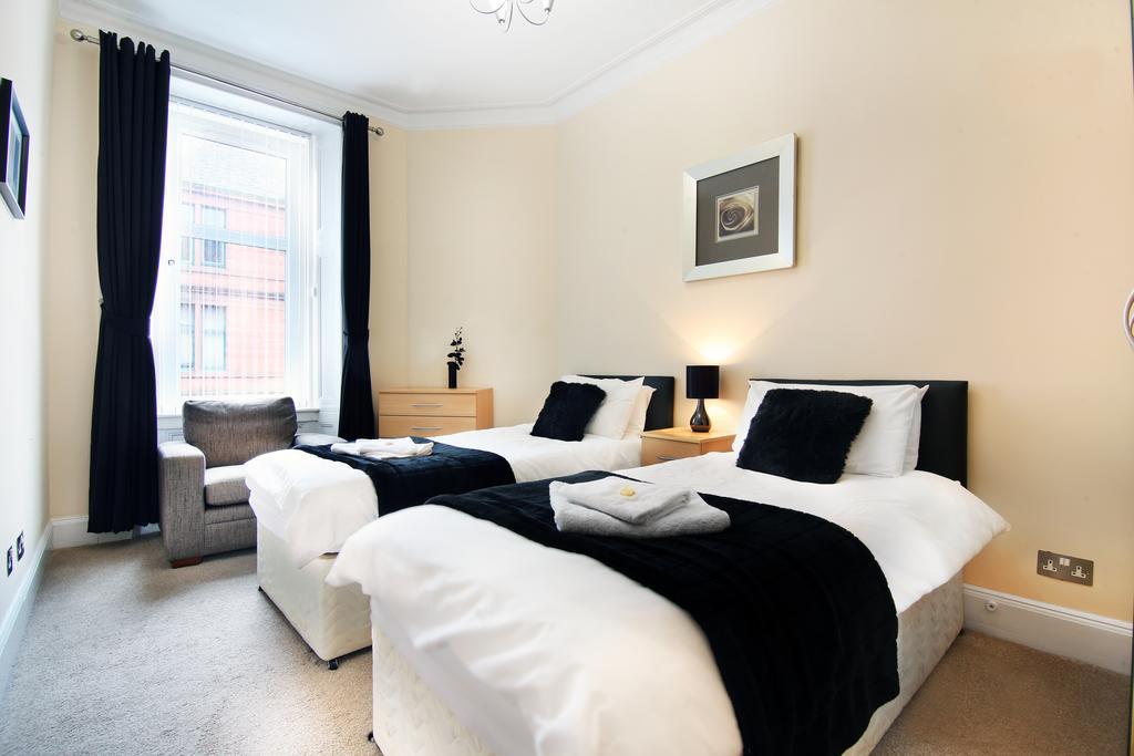 פאיסליי Townhead Apartments Glasgow Airport מראה חיצוני תמונה